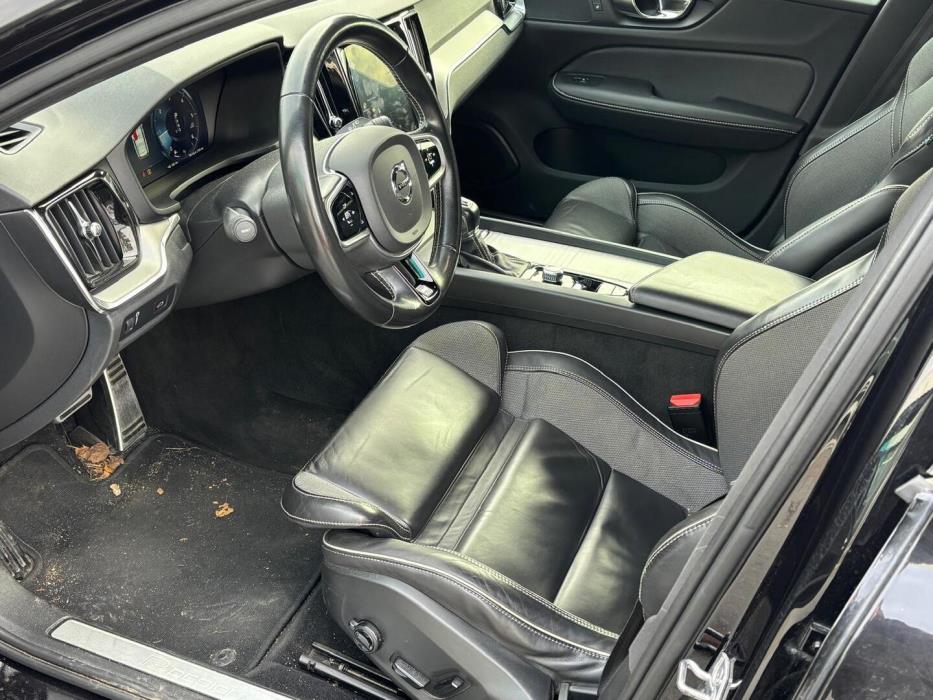 VOLVO V60 2019