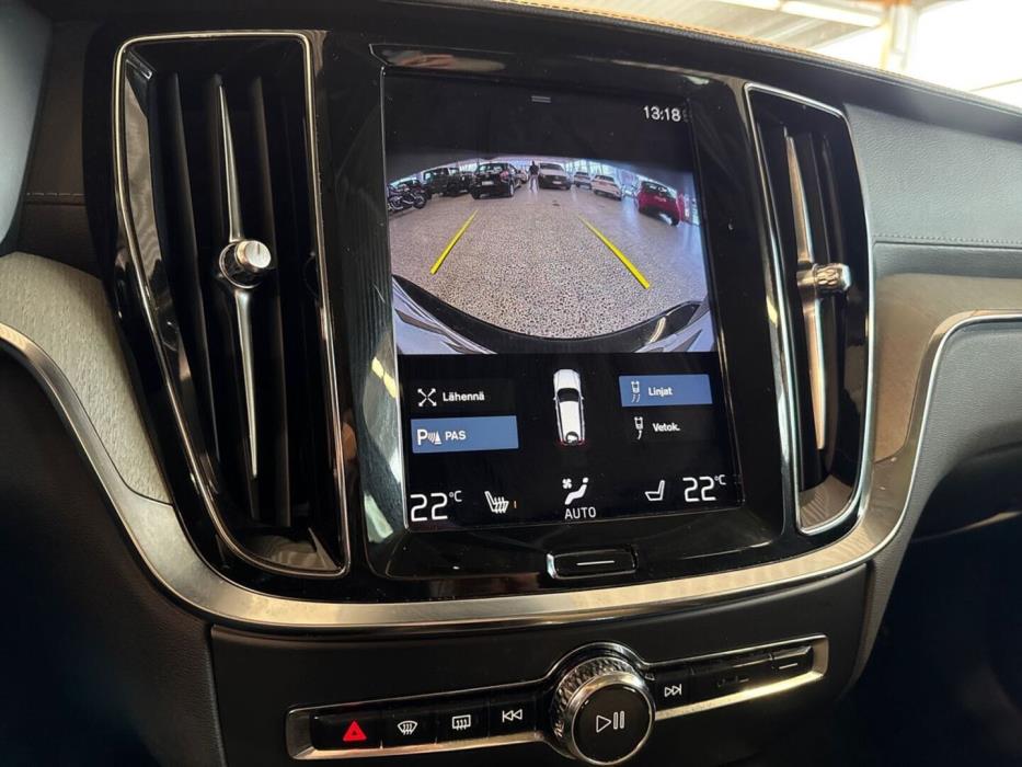 VOLVO V60 Cross Country 2022