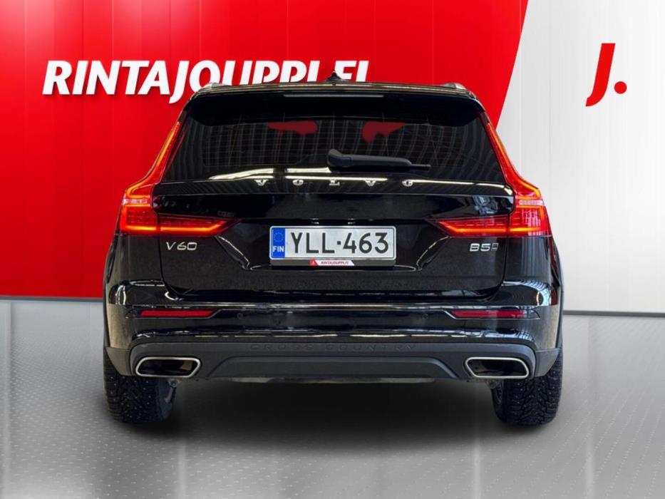 VOLVO V60 Cross Country 2022