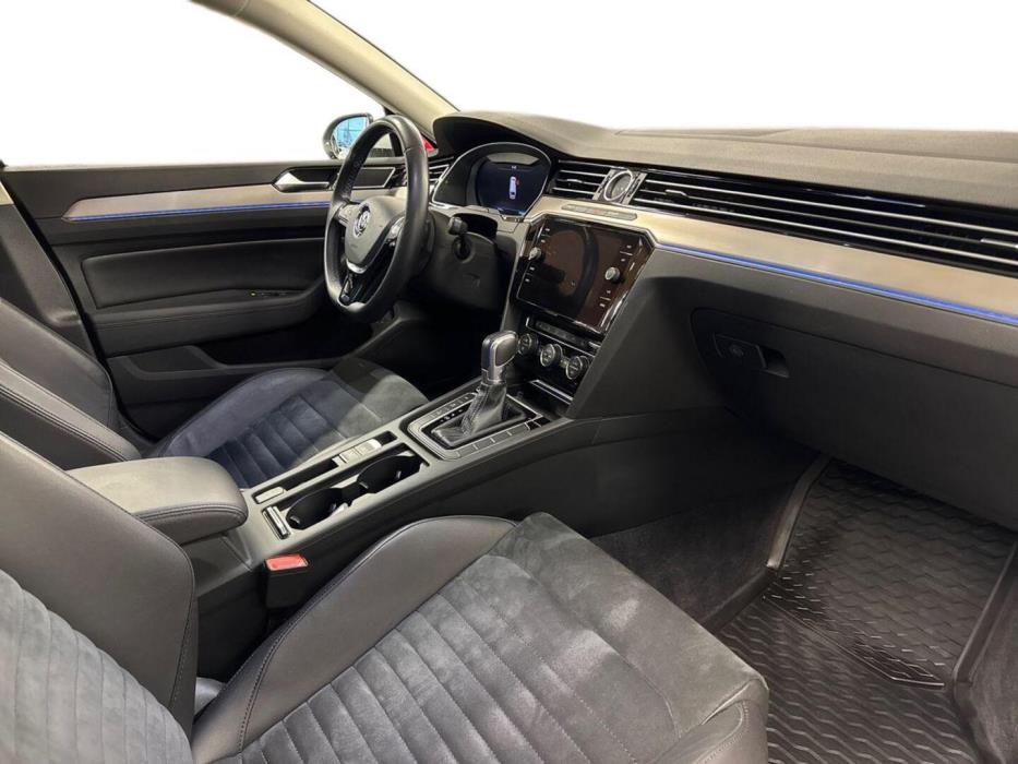 VOLKSWAGEN Passat 2018