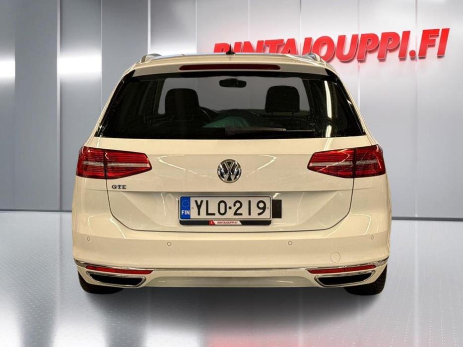 VOLKSWAGEN Passat 2018