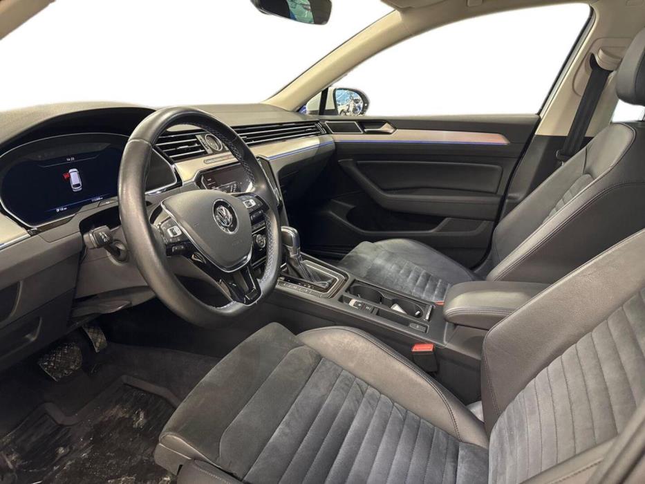 VOLKSWAGEN Passat 2018