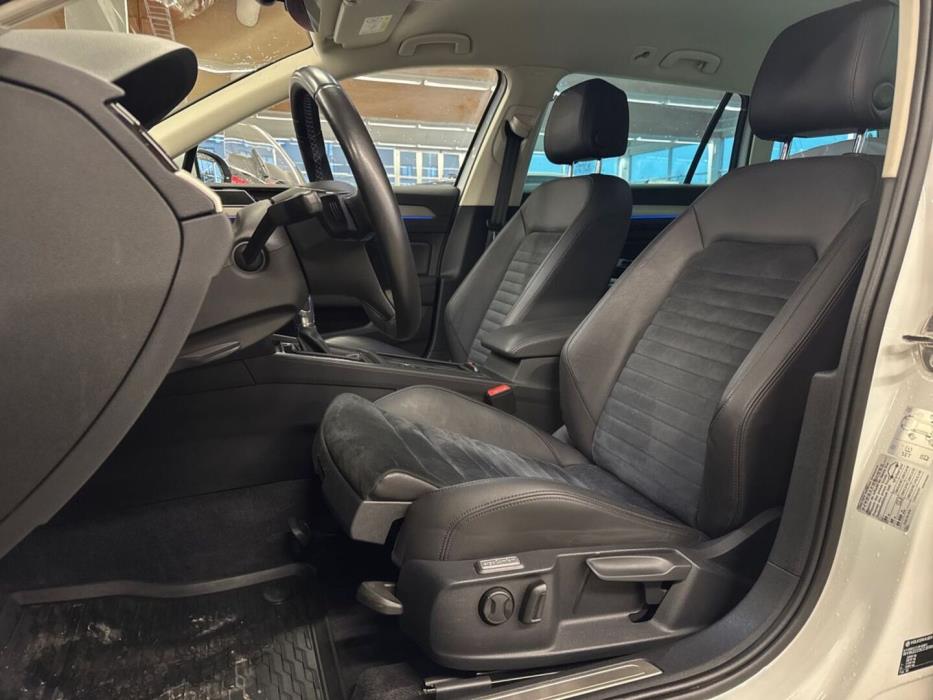 VOLKSWAGEN Passat 2018