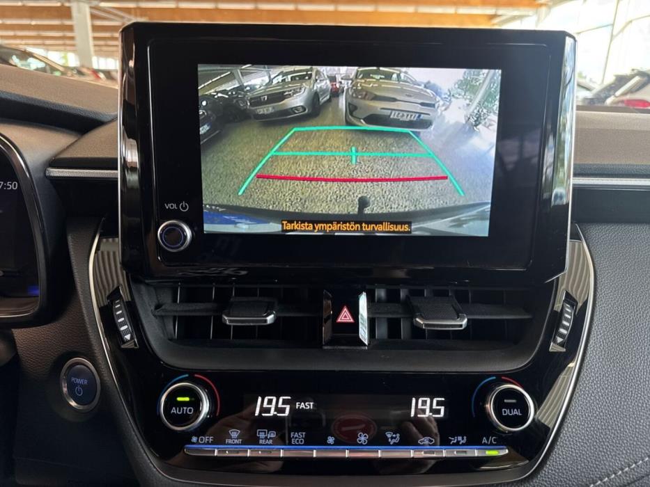 TOYOTA Corolla 2023
