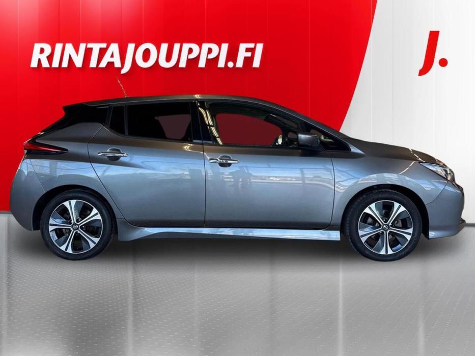 NISSAN Leaf 2021