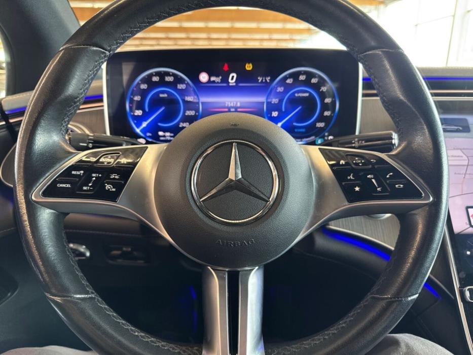 MERCEDES-BENZ EQE 2023