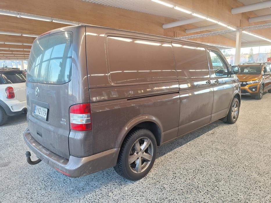 VOLKSWAGEN Transporter 2013