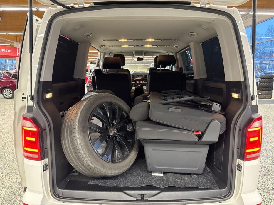 VOLKSWAGEN Multivan 2015