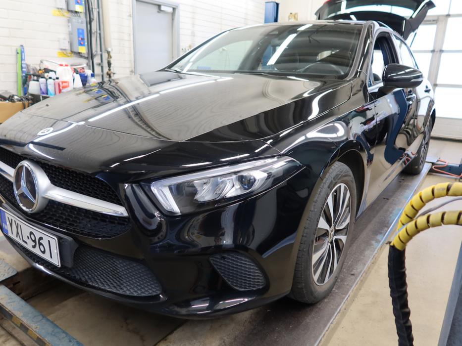 MERCEDES-BENZ A 2021