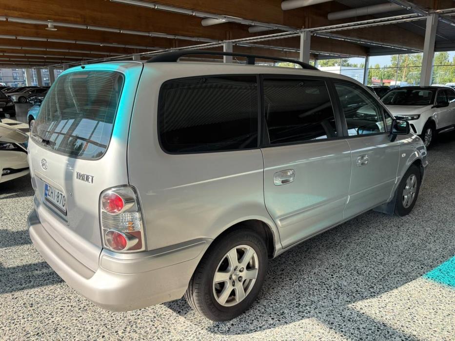 HYUNDAI Trajet 2005