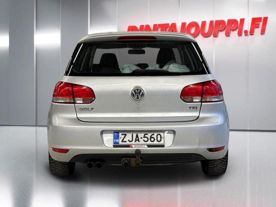 VOLKSWAGEN Golf 2010