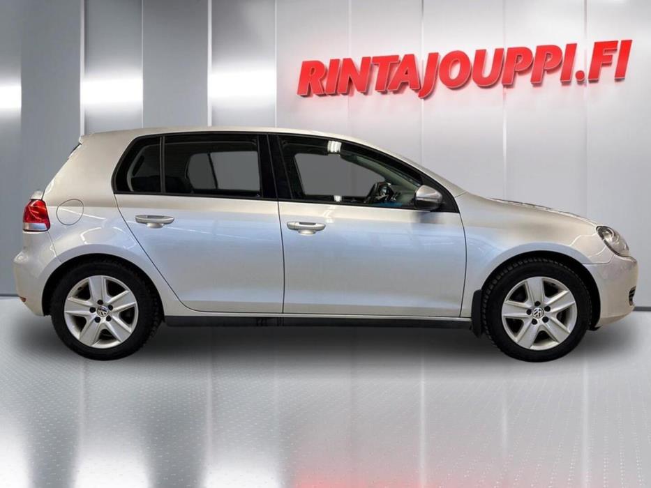 VOLKSWAGEN Golf 2010