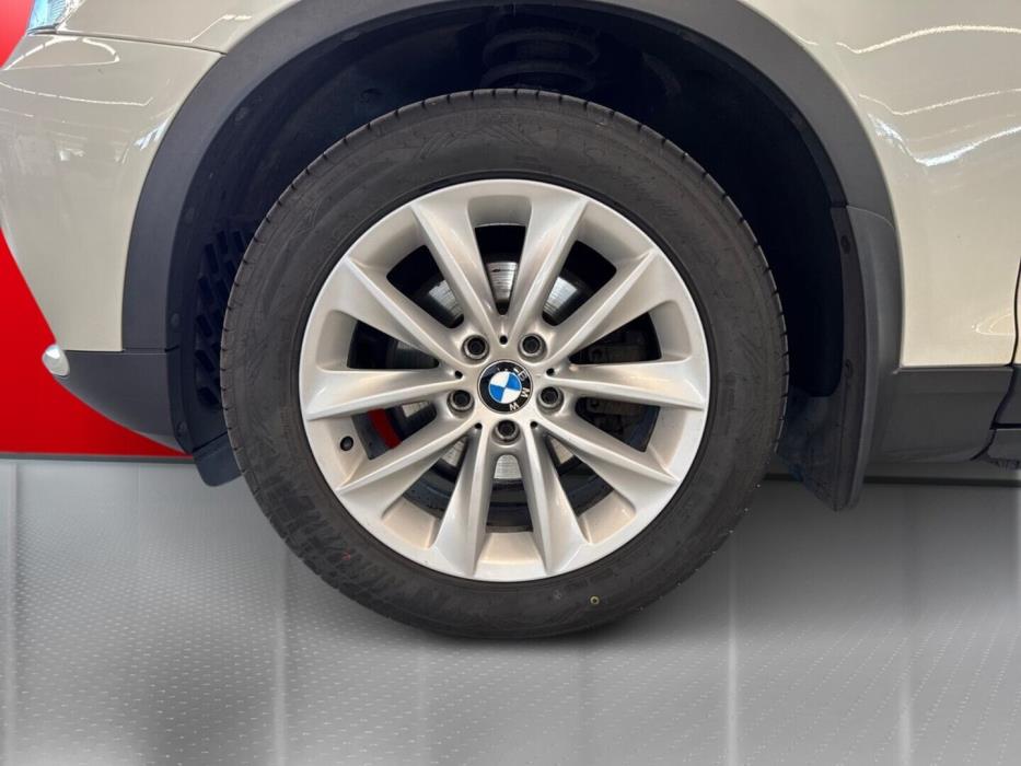 BMW X3 2011