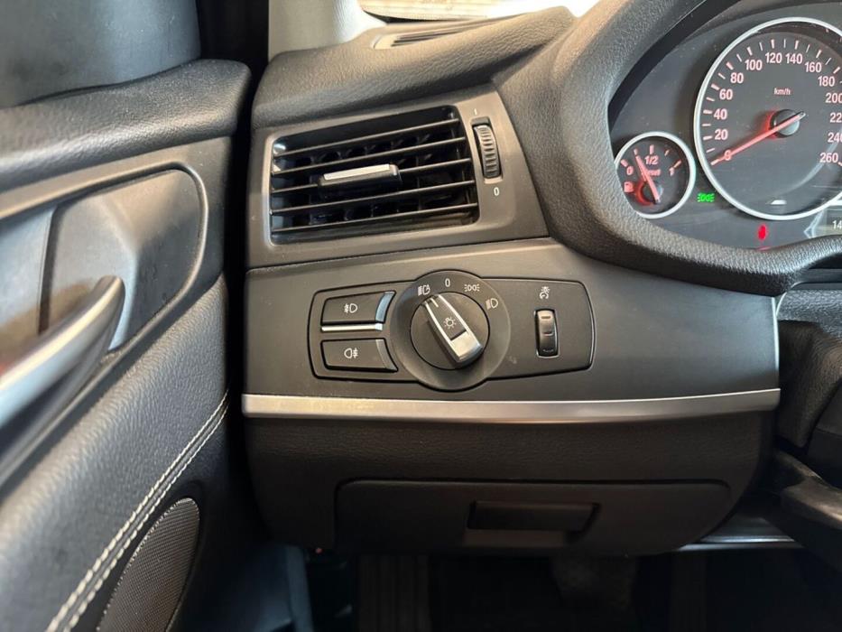 BMW X3 2011