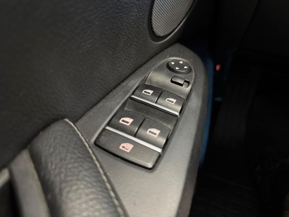 BMW X3 2011