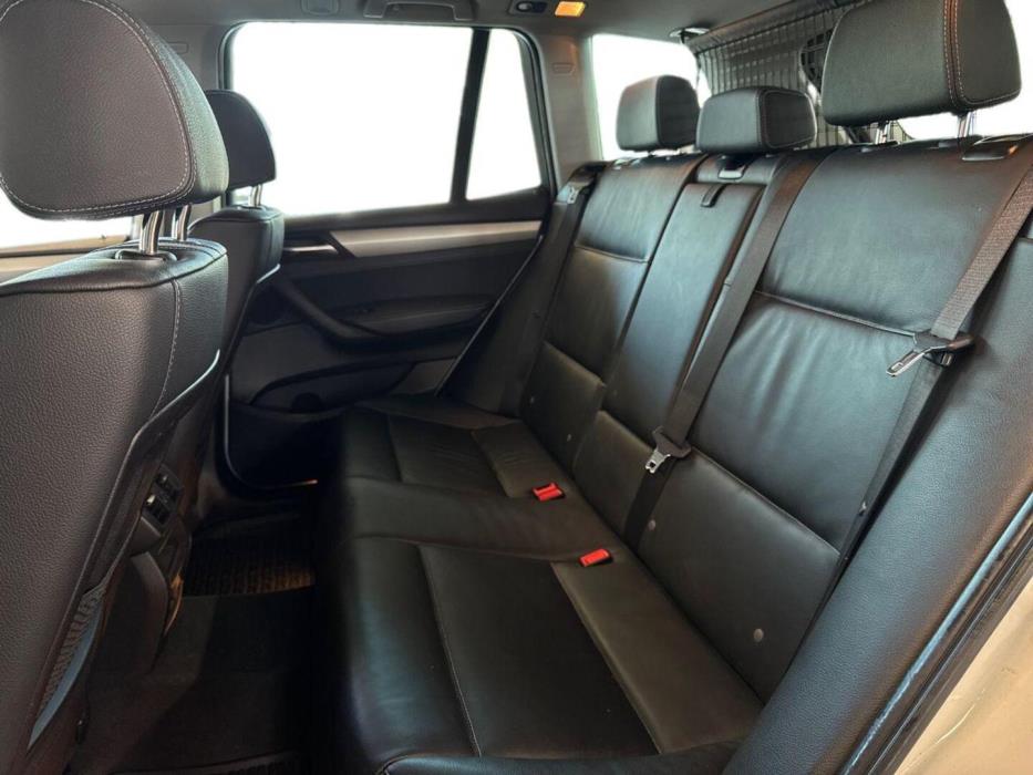 BMW X3 2011