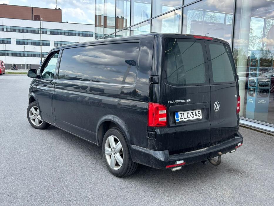 VOLKSWAGEN Transporter 2017