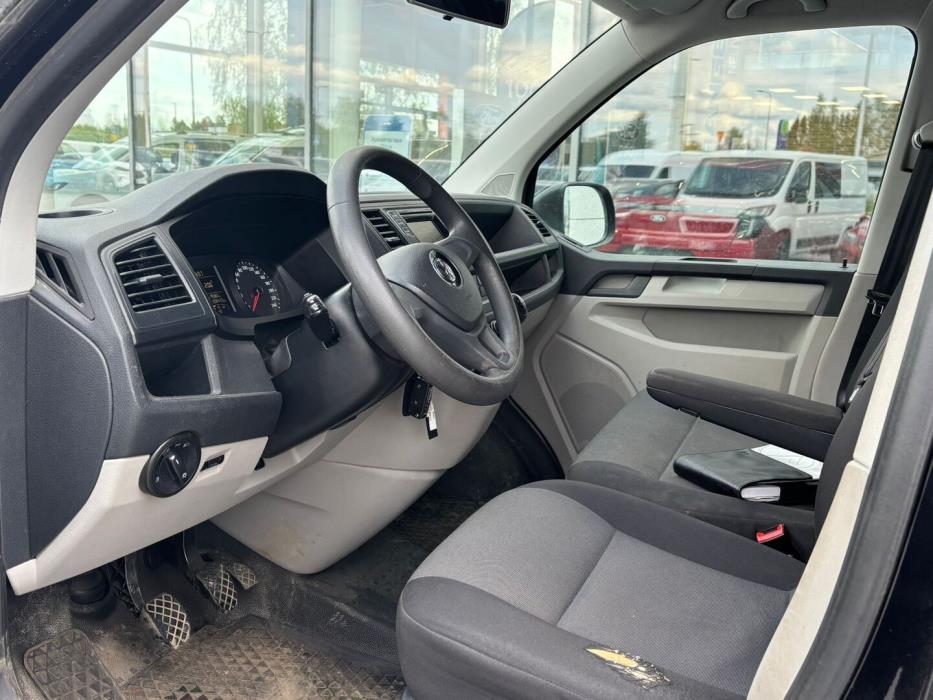VOLKSWAGEN Transporter 2017