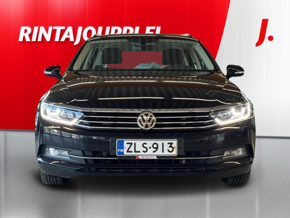 VOLKSWAGEN Passat 2018