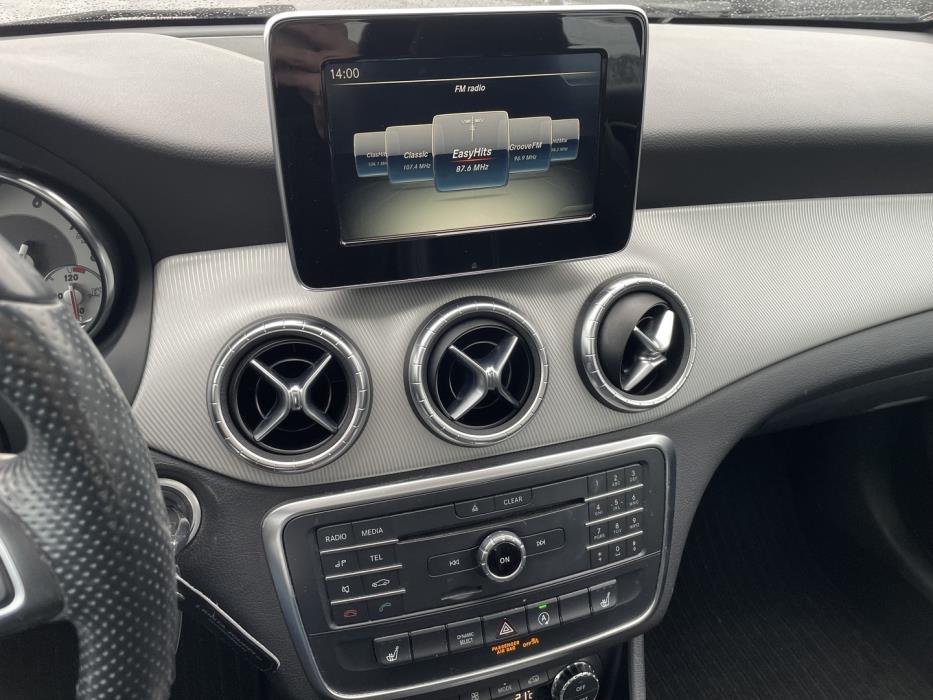 MERCEDES-BENZ CLA 2016