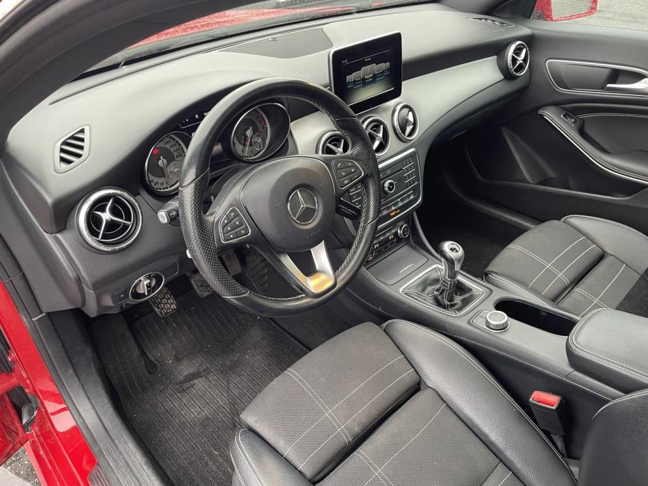 MERCEDES-BENZ CLA 2016