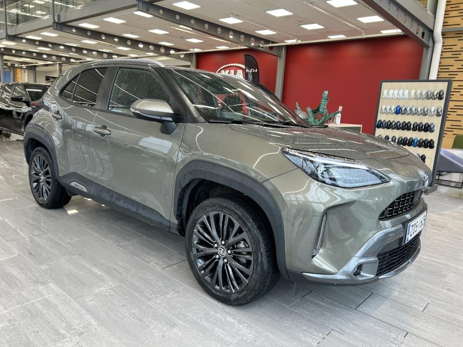TOYOTA Yaris Cross 2022