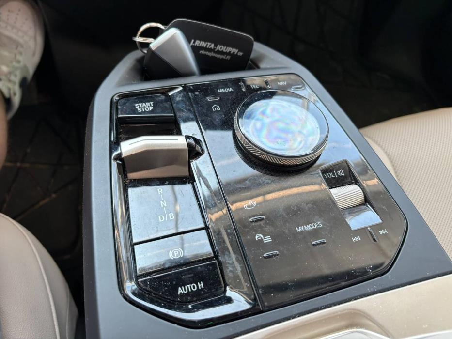 BMW iX 2022