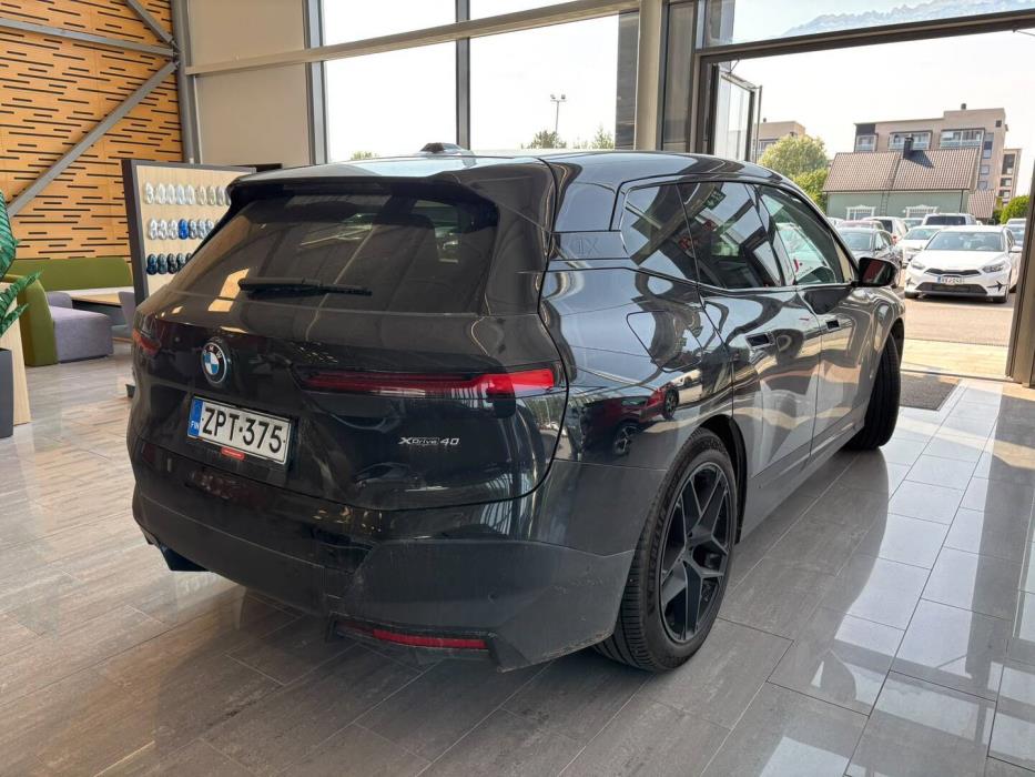 BMW iX 2022