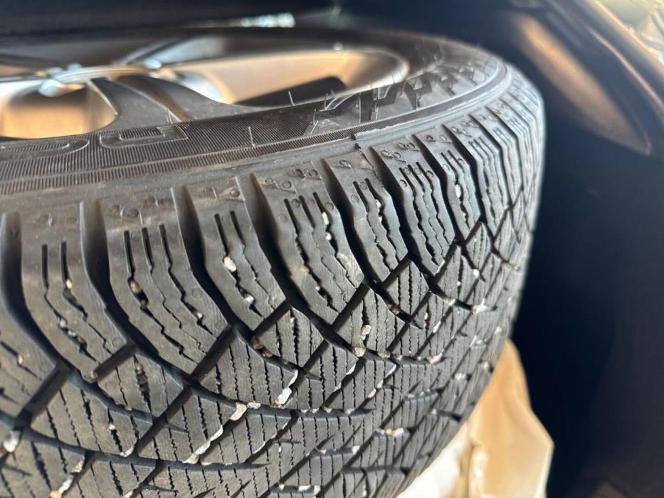 MERCEDES-BENZ A 2024