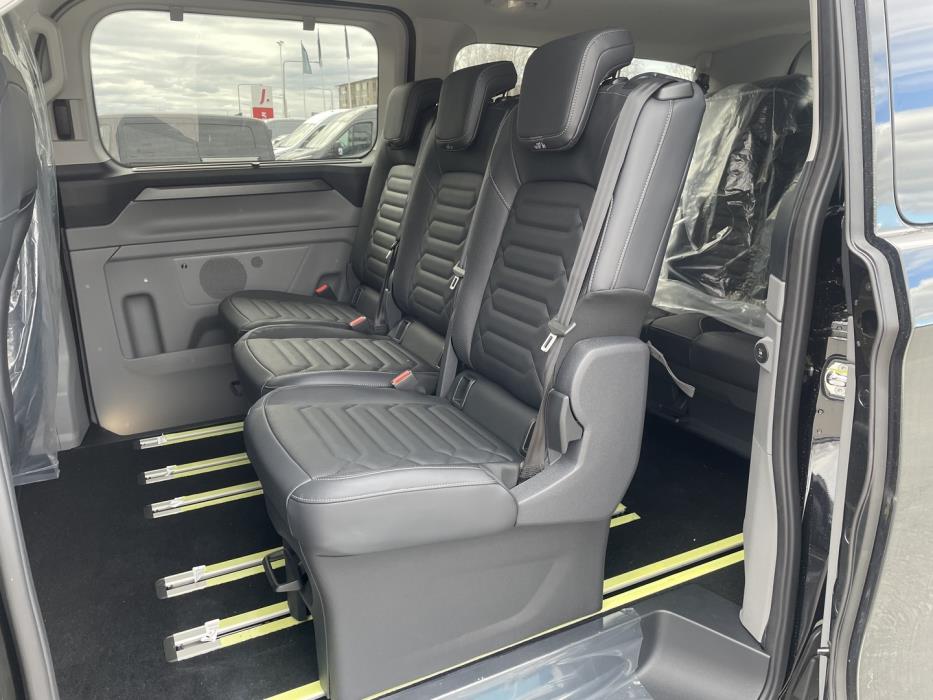 FORD Tourneo Custom 2026