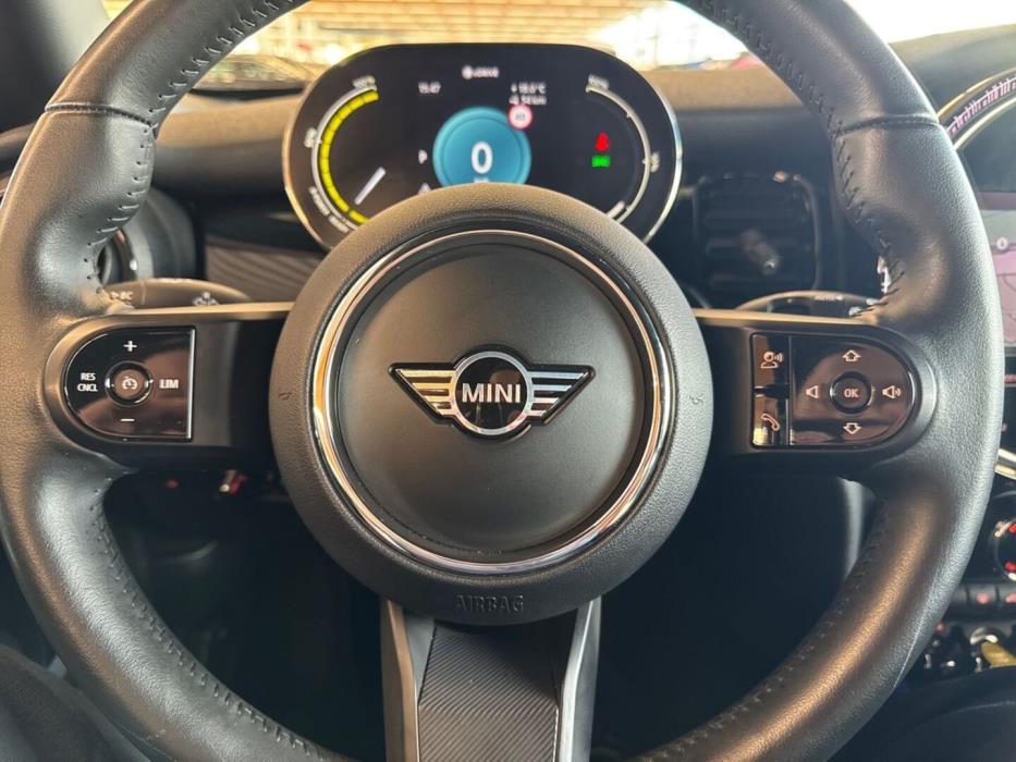 MINI Hatchback 2023