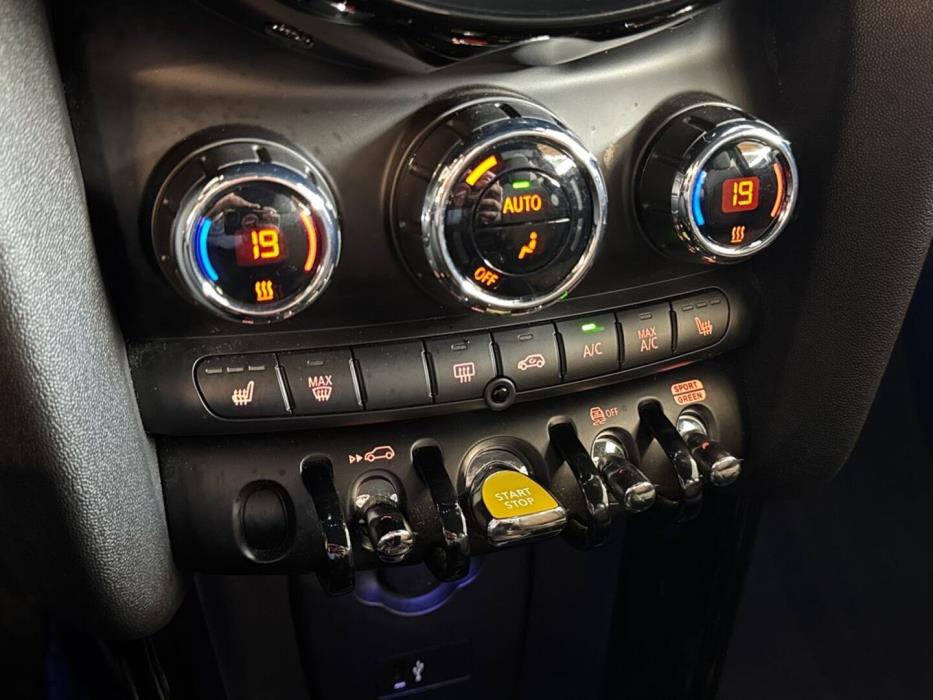 MINI Hatchback 2023