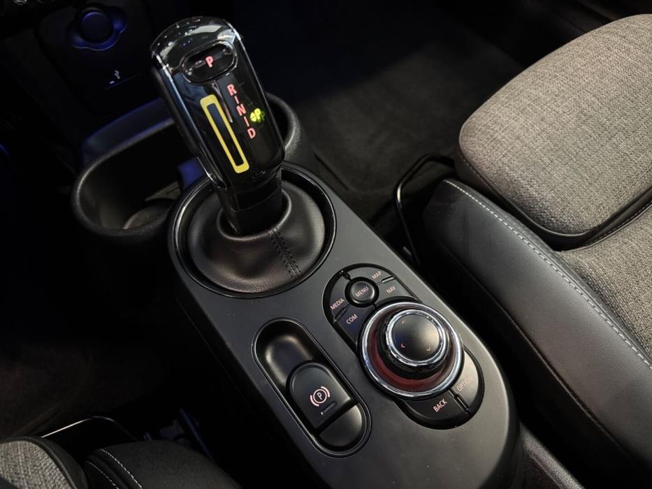 MINI Hatchback 2023