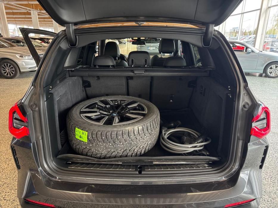 BMW iX3 2022