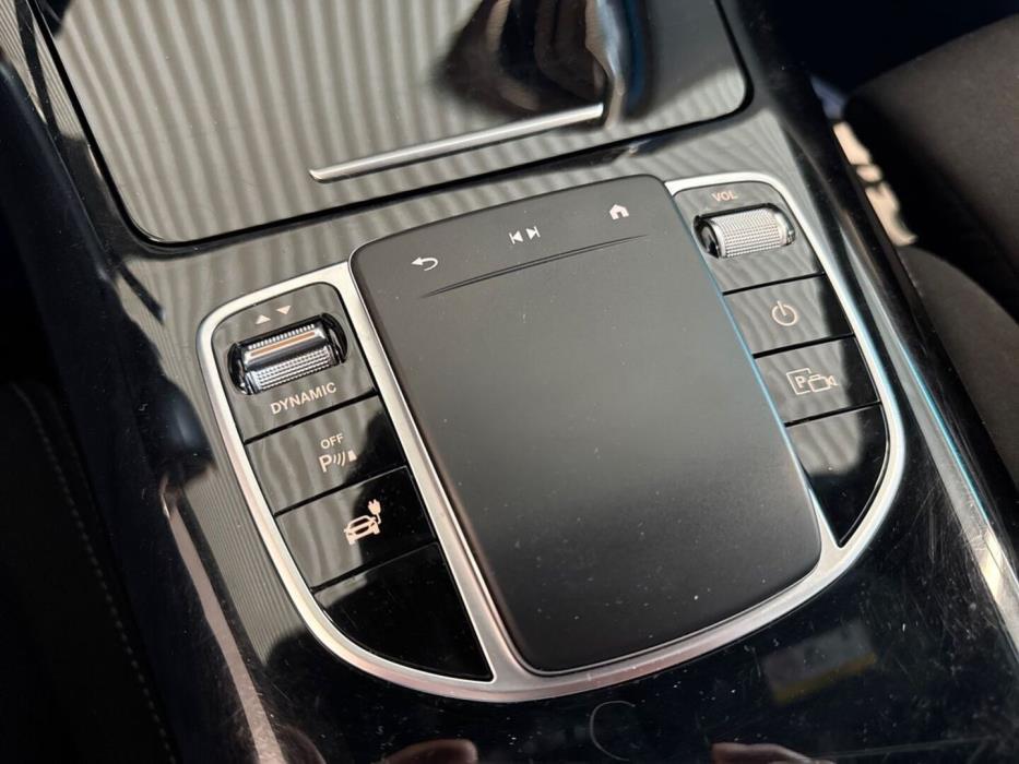 MERCEDES-BENZ EQC 2022