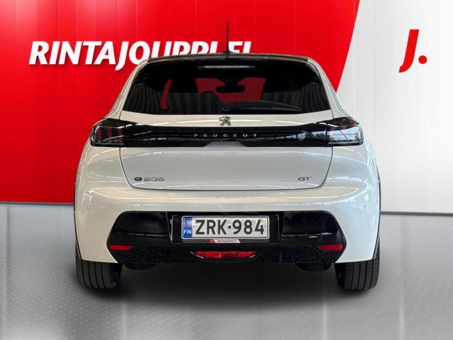 PEUGEOT e-208 2021