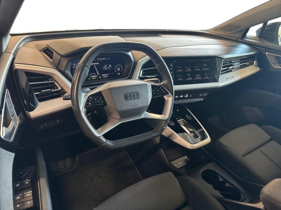 AUDI Q4 e-tron 2022