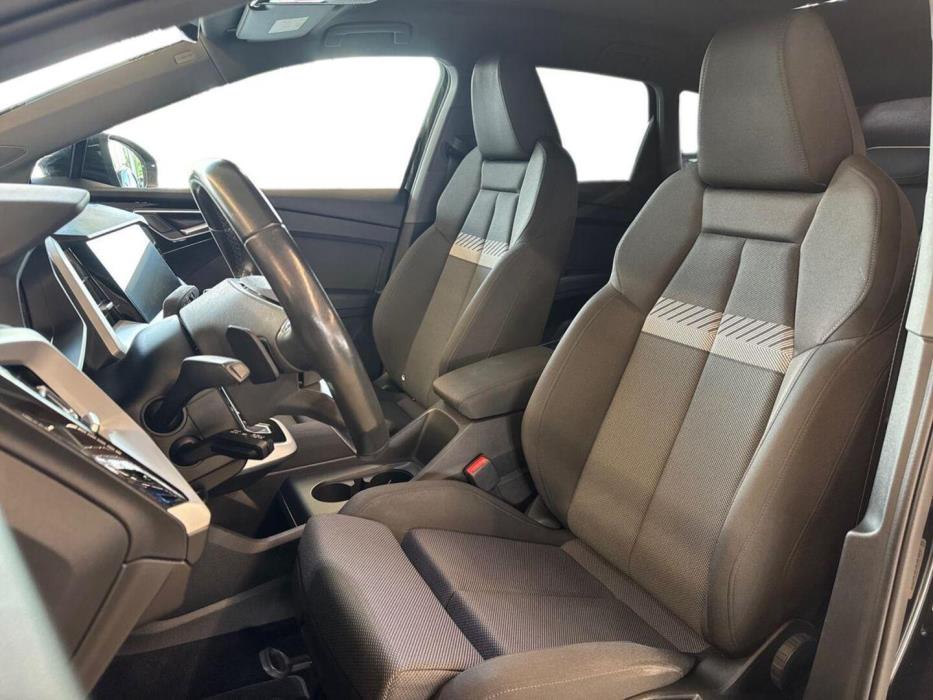 AUDI Q4 e-tron 2022