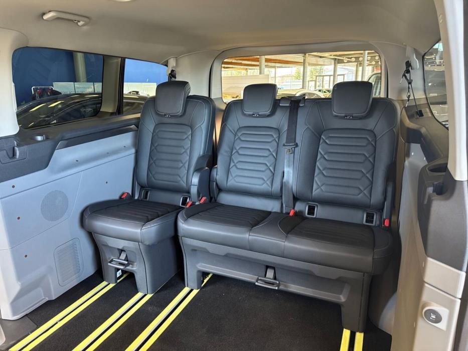 FORD Tourneo Custom 2026