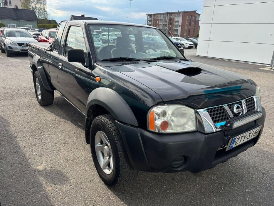 NISSAN Navara 2003