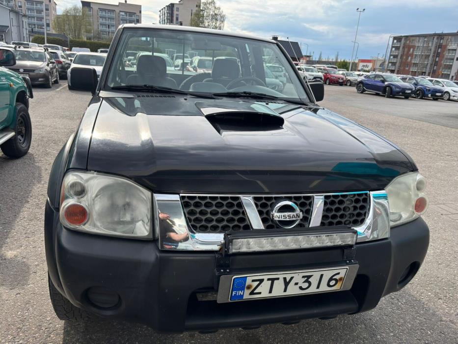 NISSAN Navara 2003