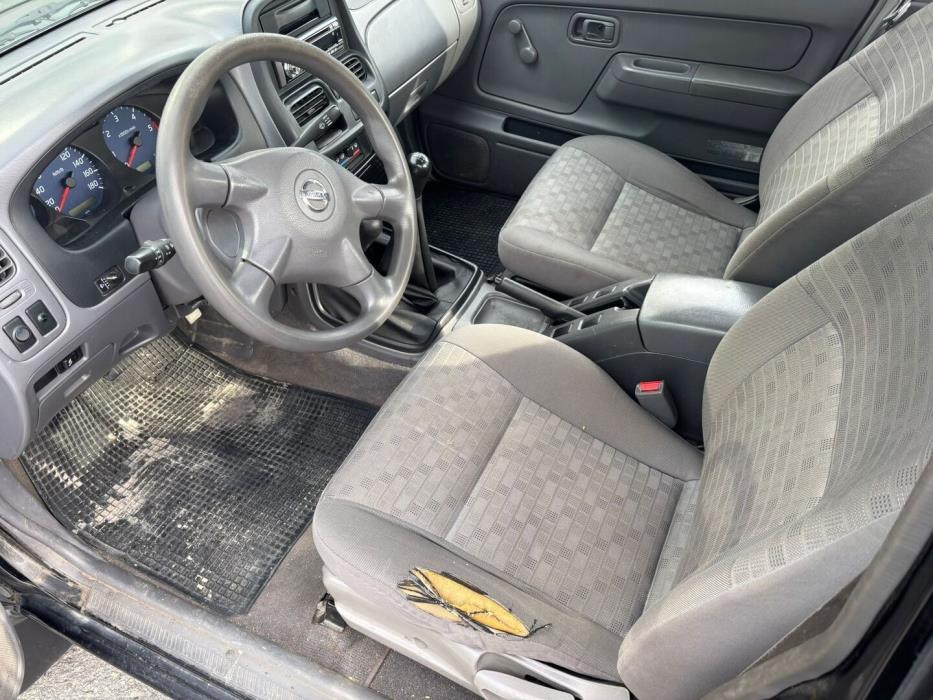 NISSAN Navara 2003