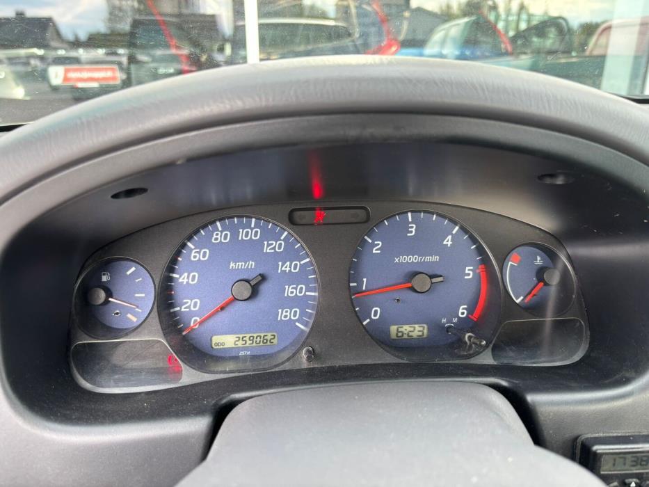 NISSAN Navara 2003