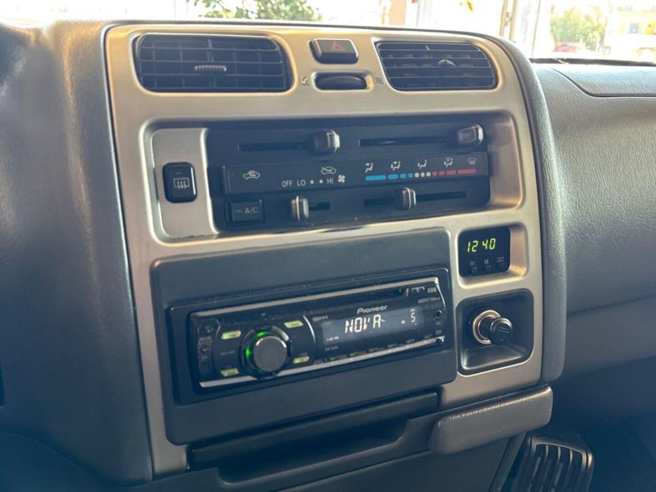 TOYOTA Hiace 2008