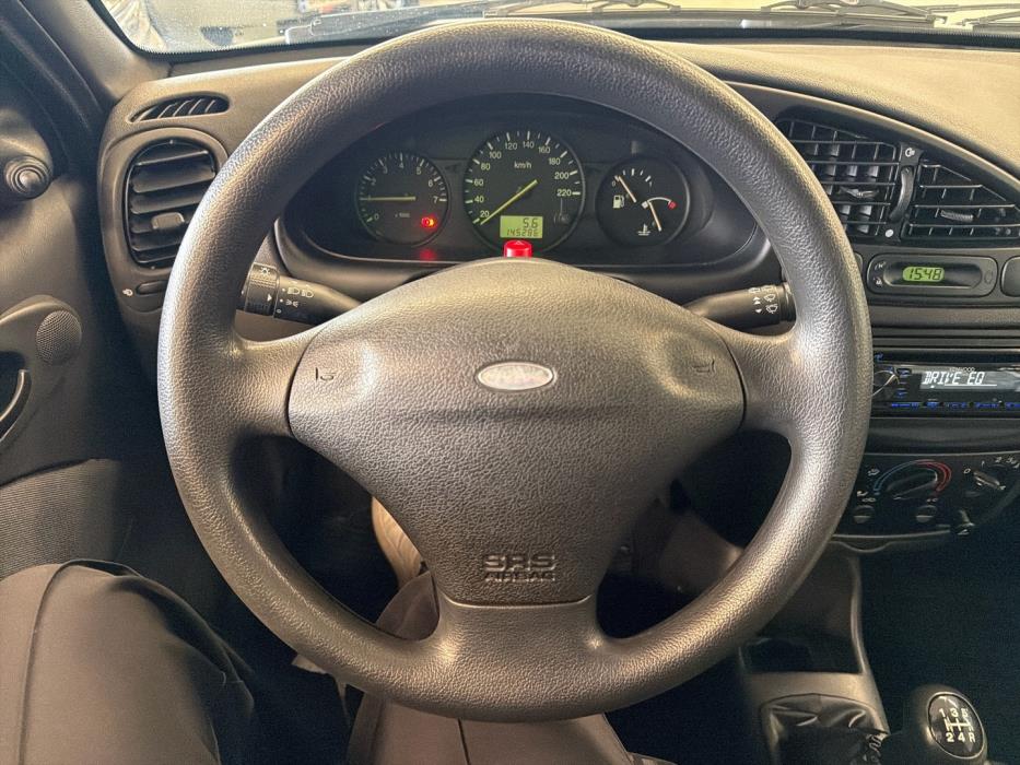 FORD Fiesta 2002