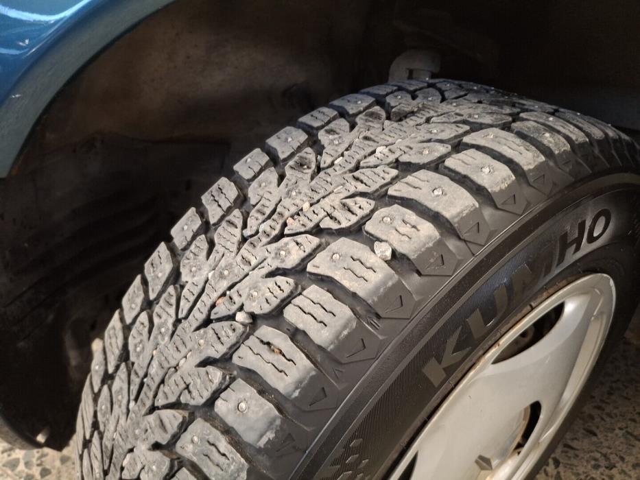 MERCEDES-BENZ E 1999