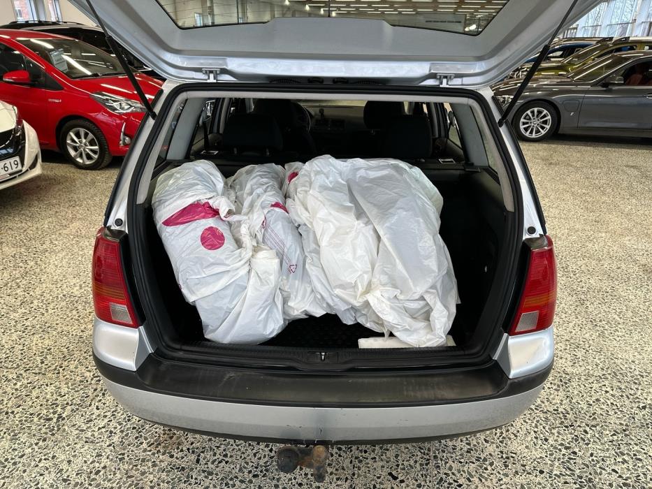 VOLKSWAGEN Golf Variant 2004