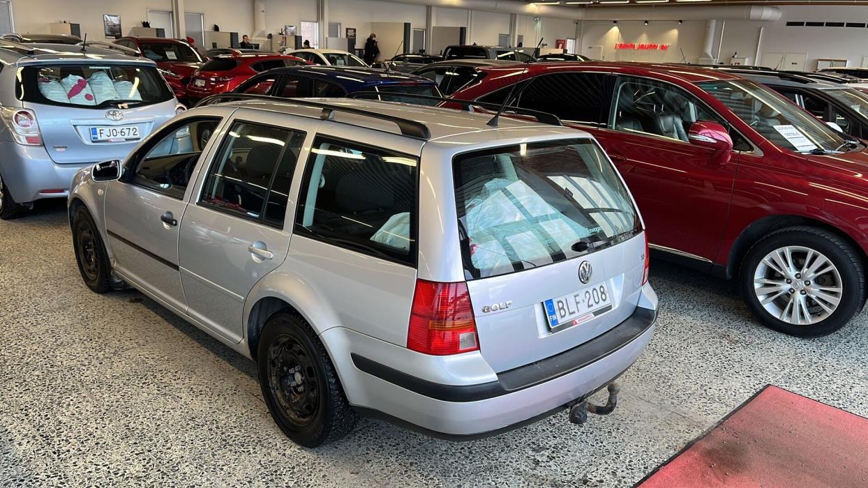 VOLKSWAGEN Golf Variant 2004