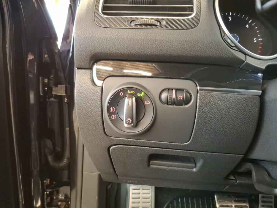 VOLKSWAGEN Golf 2010