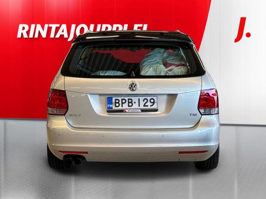 VOLKSWAGEN Golf 2012